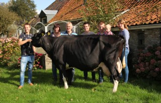 K+Aaltje+99+krijgt+drie+sterren+in+Workum