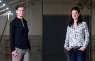 Zussen+samen+actief+in+pluimveebedrijf