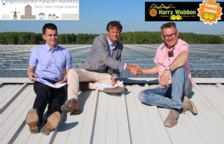 Tuinder+biedt+dak+aan+voor+panelen+energieco%C3%B6peratie