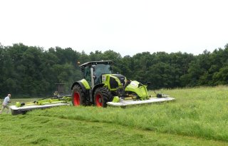 Betere+bodemaanpassing+Claas%2Dfrontmaaier