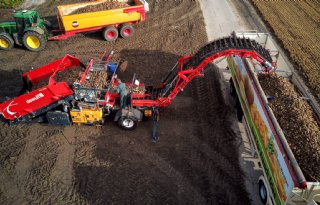 Twee+nieuwe+Dewulf%2Dmachines+op+Potato+Europe