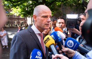Minister+Blok+stuurt+brexit%2Dnoodwet+naar+Kamer