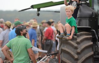 Stoffige+Fendt+Feldtag+trekt+60%2E000+bezoekers