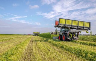 Dun+Agro+opent+eerste+prefab+hennephuis